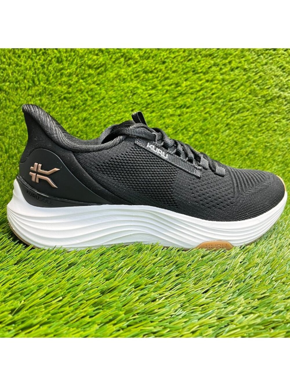 Kuru Atom 2 Womens Size 9.5D Black White Athletic Running Walking Shoes Sneakers